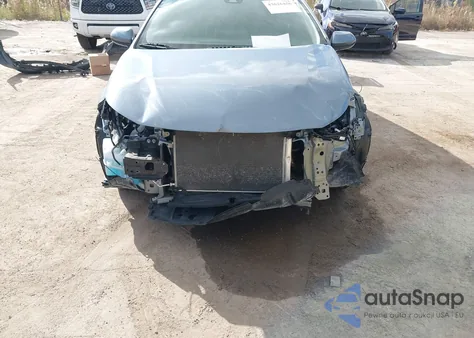 2020 Toyota Corolla Le z USA, uszkodzony, nr VIN 5YFEPRAE9LP132894